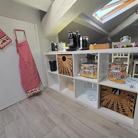 Mansarda A Pochi Passi Dal Mare ヴィアレッジョ